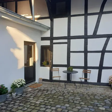 Duex-hof Fachwerkhaus * Bornheim (Rheinland)