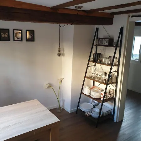 Duex-hof Fachwerkhaus Apartment